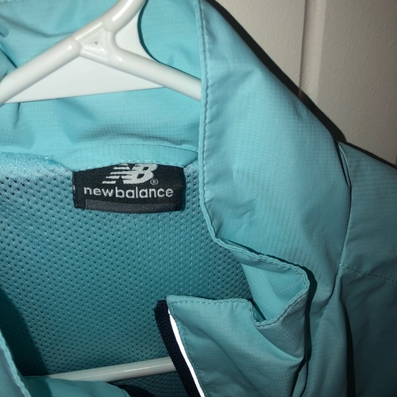 New Balance turquoise women’s Medium jacket - Picture 2 of 2